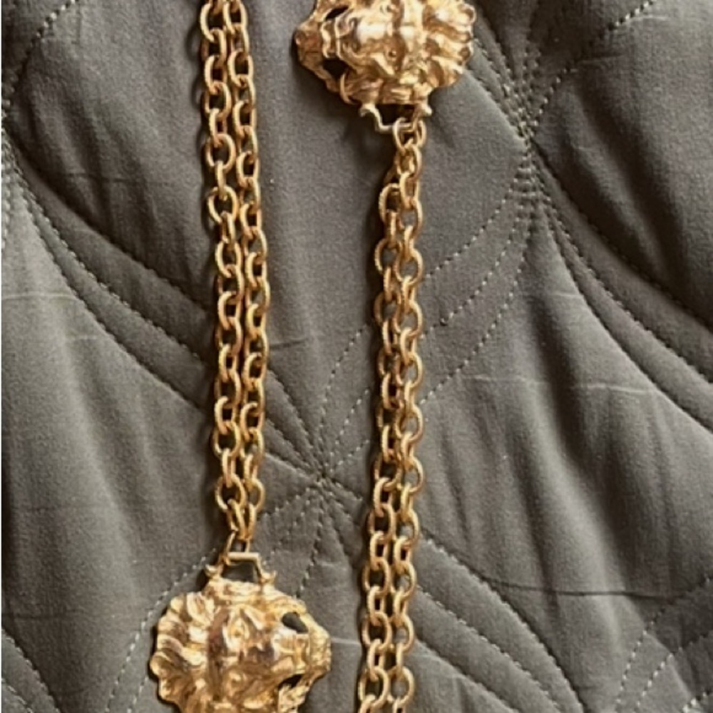 "Just a Roar Away " vintage Gold Chain Belt - Picture 6 of 7